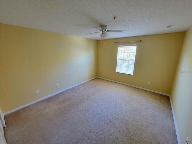 Building Photo - 9722 Moss Rose Way