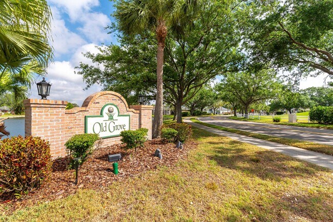 Building Photo - 3-Bed 2-Bath Unfurnished Pool Home - Greenfield Plantation