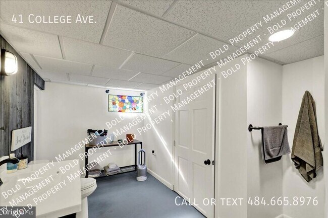 Building Photo - 41 W College Ave