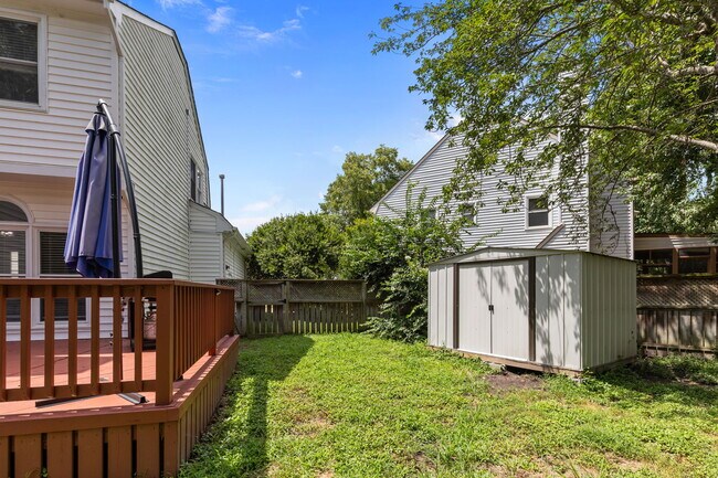 Building Photo - 1025 Still Meadow Ct