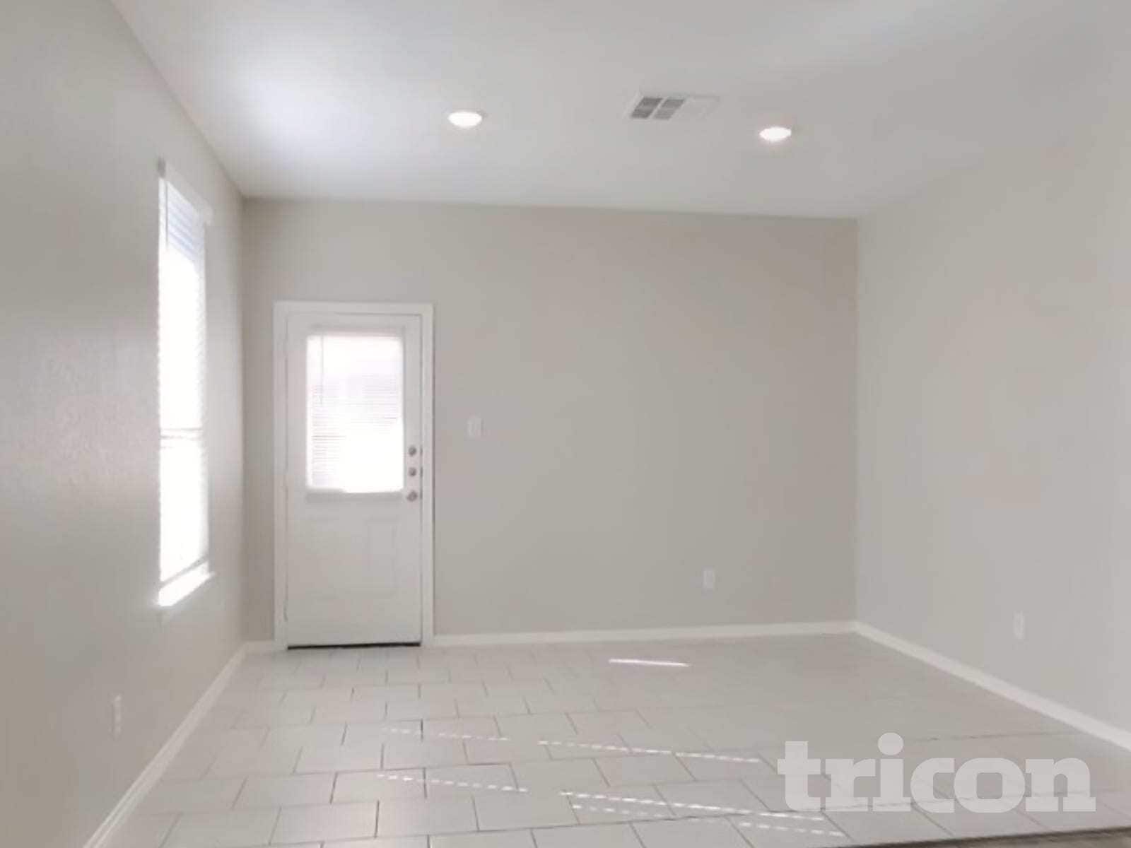 Building Photo - 20010 Northpark Oak Ln