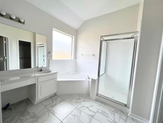 Building Photo - 3527 Swordfern Pl