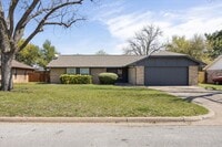 Building Photo - 1111 Dove Hollow Rd