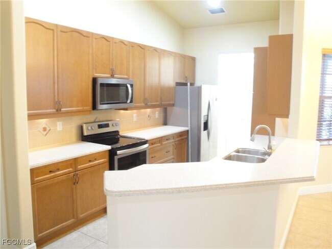 Building Photo - 1009 SW 33rd Terrace