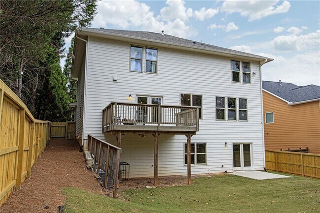 Building Photo - 2675 Sugar Mill Dr SE