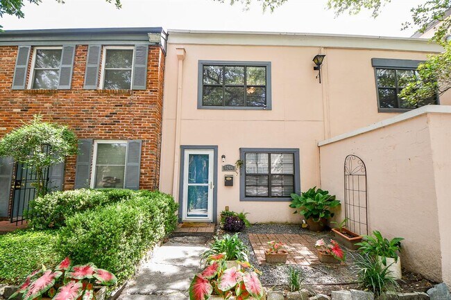 Building Photo - 5244 Arboles Dr