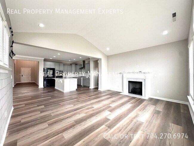 Building Photo - 6511 Wildbrook Dr