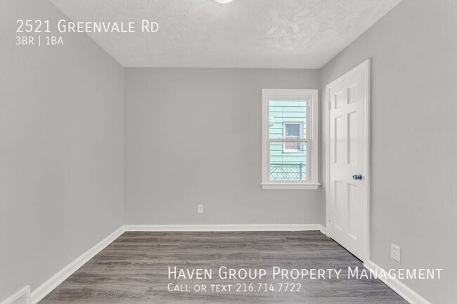 Building Photo - 2521 Greenvale Rd