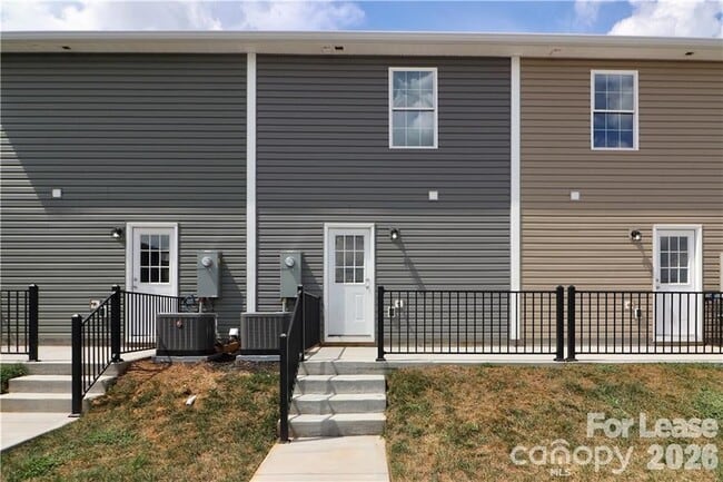 Building Photo - 3971 Newhall Dr NW