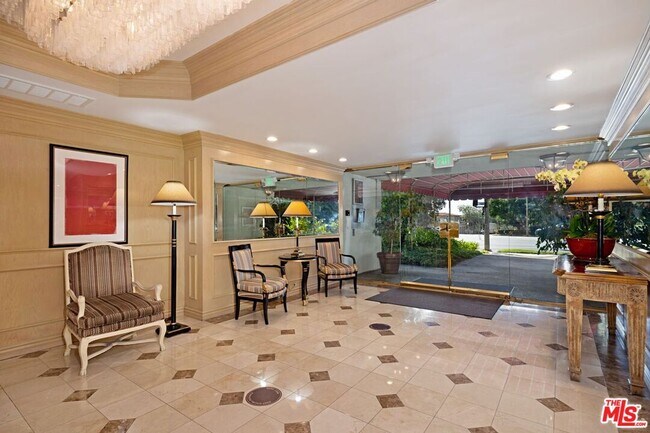 Building Photo - 10751 Wilshire Blvd