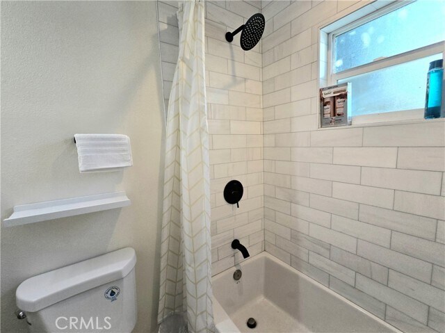 Building Photo - 1225 W 41st St