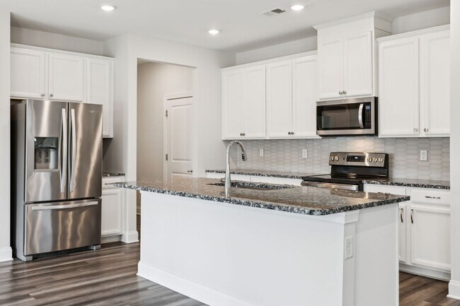 Building Photo - Clover Glen Rental