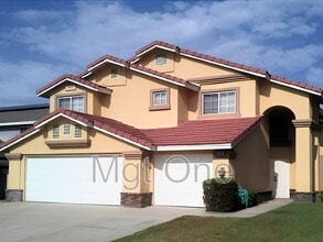Building Photo - 2961 S Buena Vista Ave