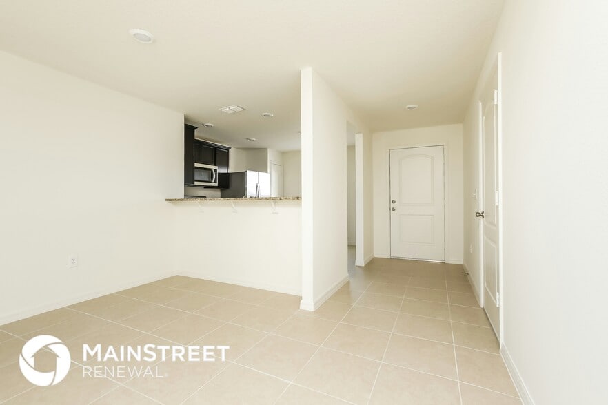 Building Photo - 35709 Rose Moss Ave