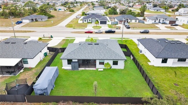 Building Photo - 221 Chiquita Blvd N