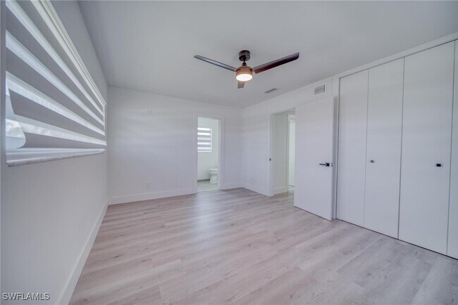 Building Photo - 5150 York Ct
