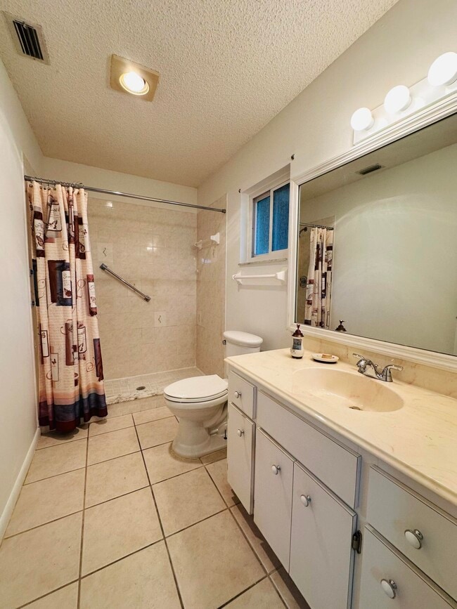 Building Photo - 8745 SW 92nd Pl