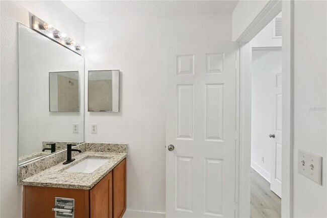 Building Photo - 9225 Stone River Pl