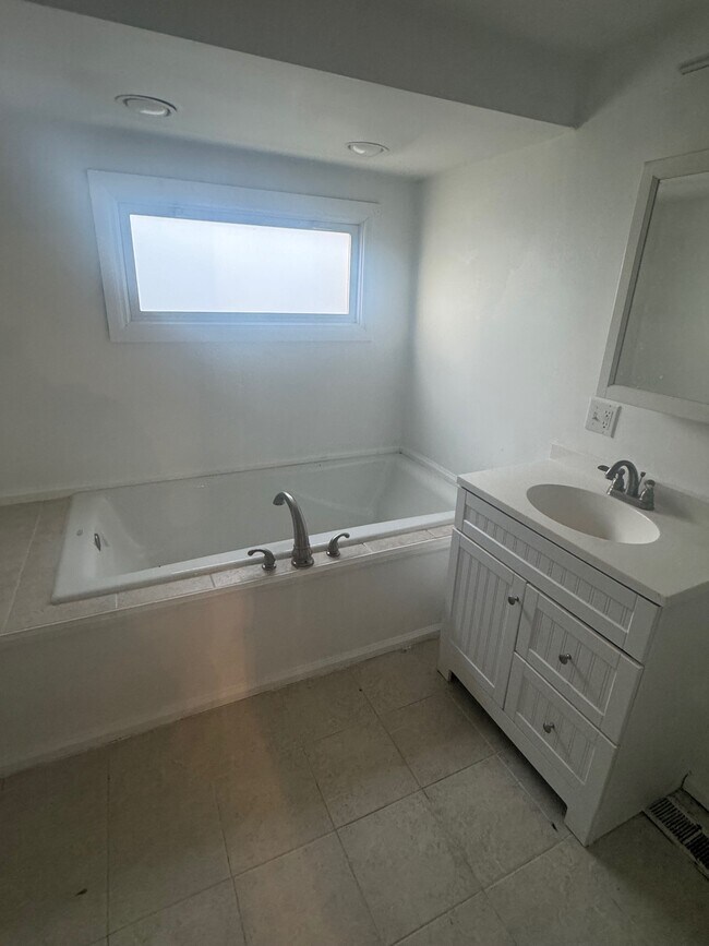 Building Photo - 4111 Wildcat Rd