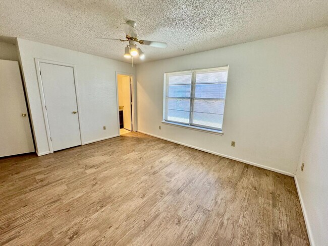 Building Photo - 6509 21st St