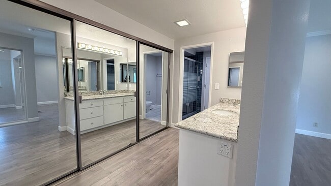 Building Photo - Gorgeous 2BD/2BA, Single-Story TH in Crow Canyon Country Club, Danville- Available NOW!