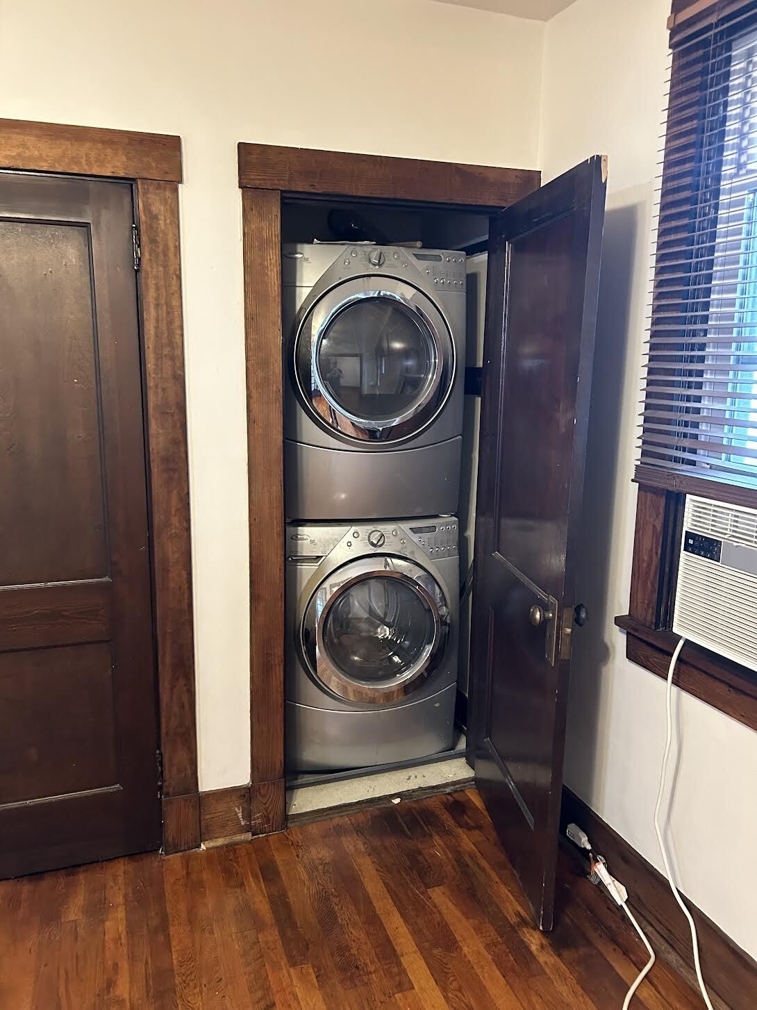 Building Photo - 227 45th St