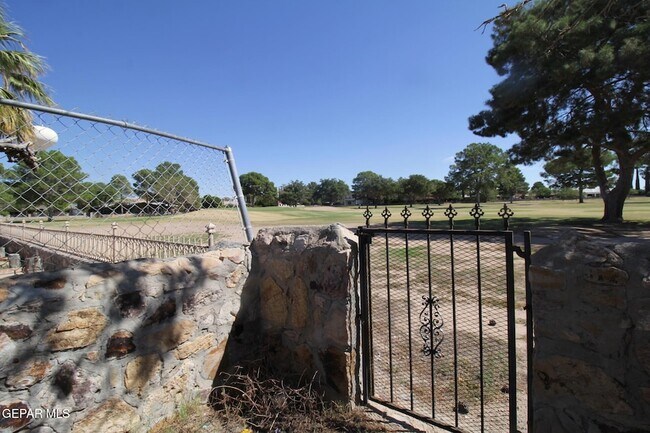 Building Photo - 19014 Armington Dr