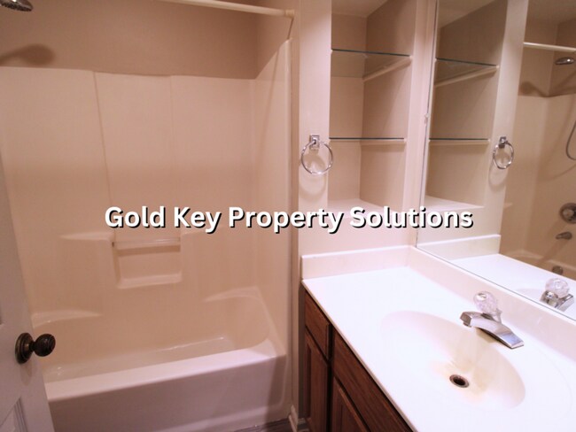 Building Photo - 700 High St