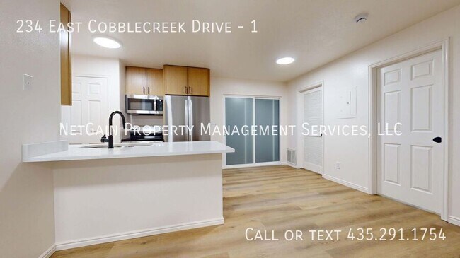 Building Photo - 234 E Cobblecreek Dr