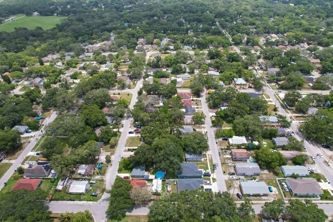 Building Photo - 3/2 NEWLY  ****MOVE IN READY**** Apply Tod...