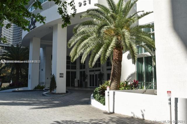 Building Photo - 951 Brickell Ave