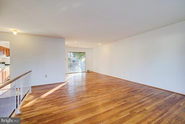 Building Photo - 13701 Arctic Ave