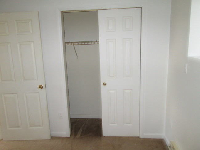 Closet - 42 Avon Pl