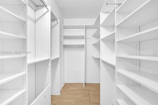 Building Photo - 3441 N Hills Dr