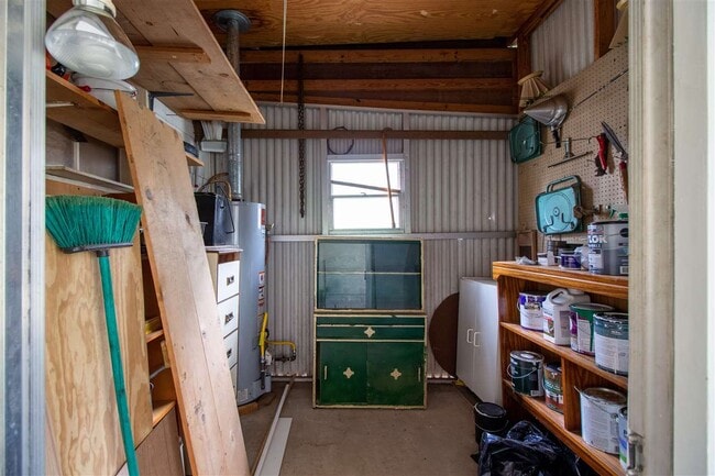 Building Photo - 710 Glenview Dr