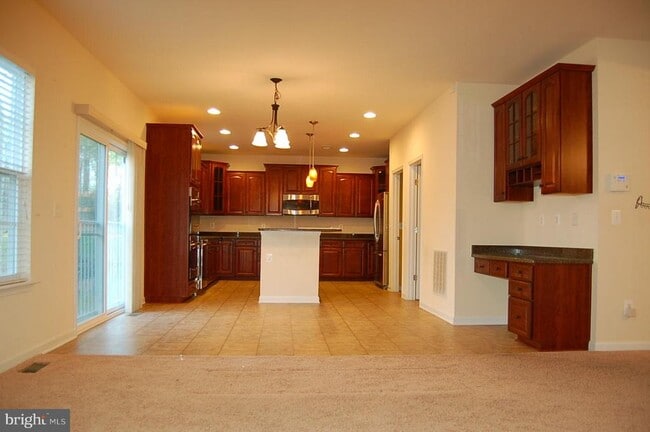 Building Photo - 12699 Lakeside Ct