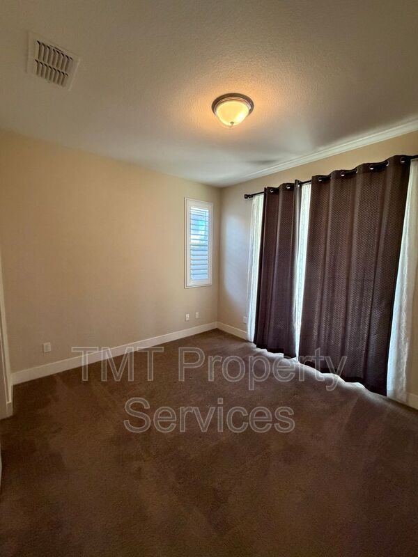 Building Photo - 9554 Sauterne Way