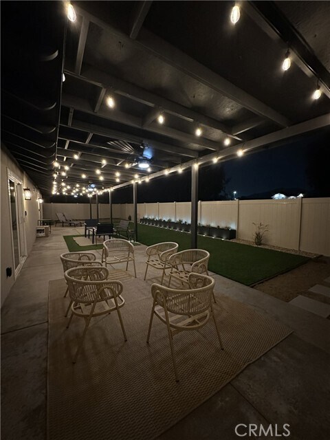Building Photo - 1531 Elm Dr