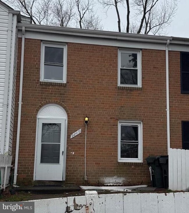 Building Photo - 9249 Byrd Dr