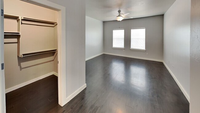 Building Photo - Very Nice 4 bedroom 2.5 bath home with a bonus room in Edmond schools