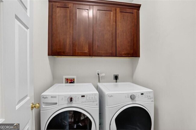 Building Photo - 3006 Riverstone Tr