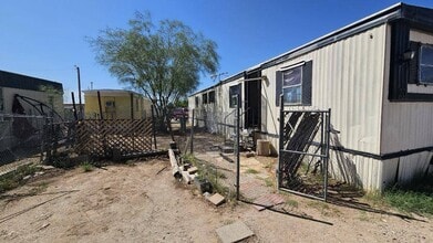 Building Photo - 3870 E Benson Hwy