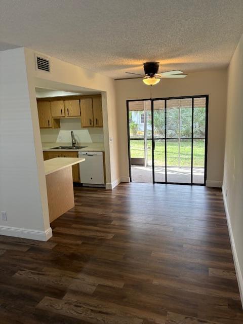 Building Photo - 4245 Oak Terrace Dr