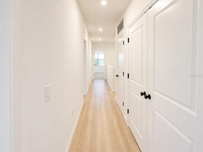 Building Photo - 6312 Silverstar Dr