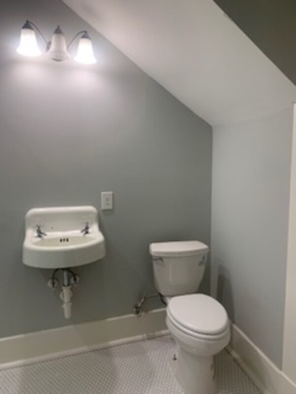 Building Photo - 414 Seiler Ave