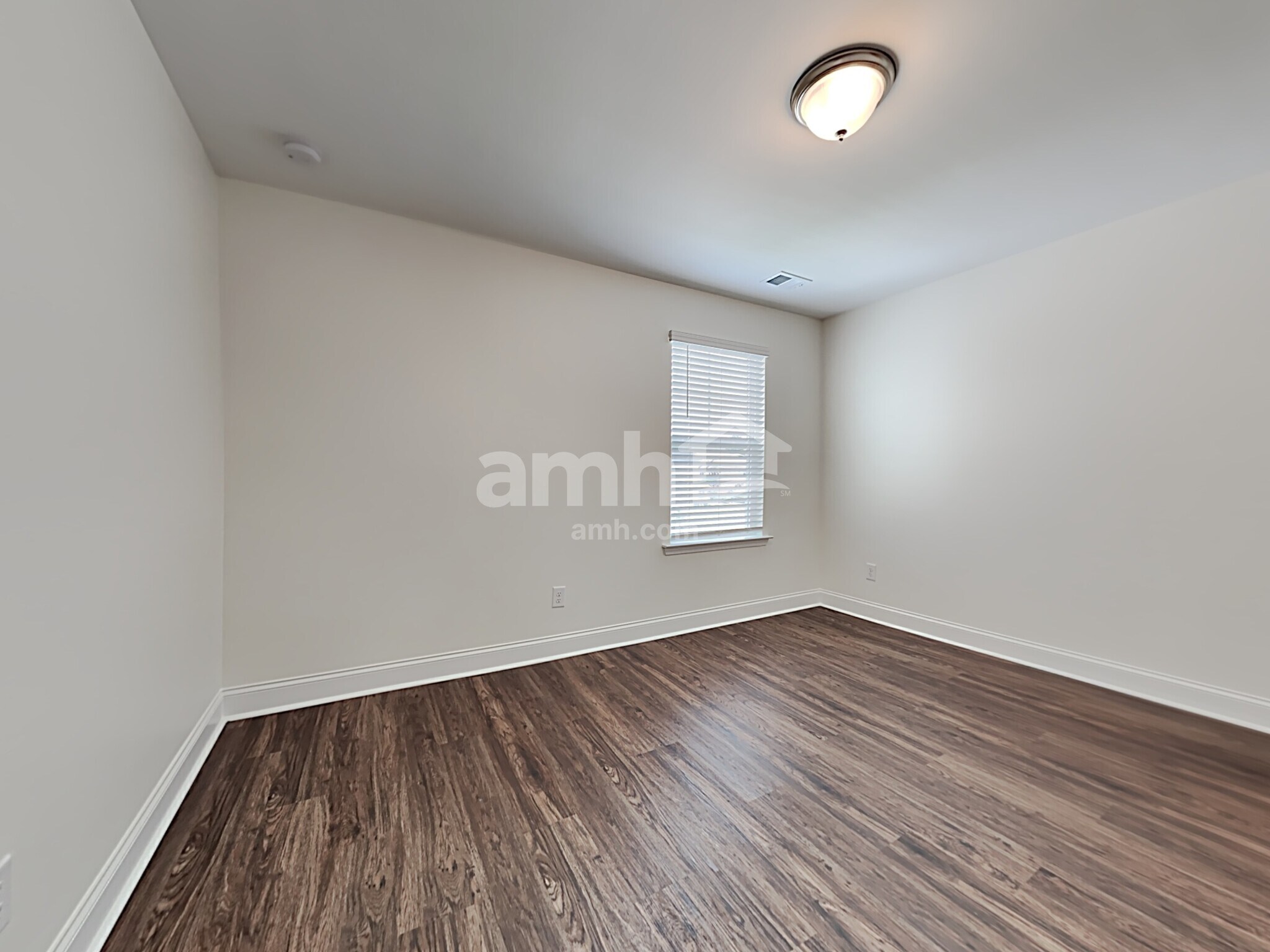 Building Photo - 281 Bering Ln