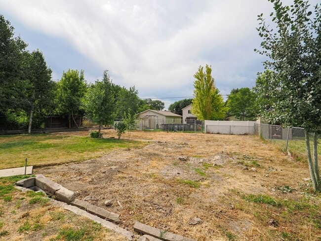 Building Photo - NEWLY REMODELED HISTORIC HOME IN DOWNTOWN ...