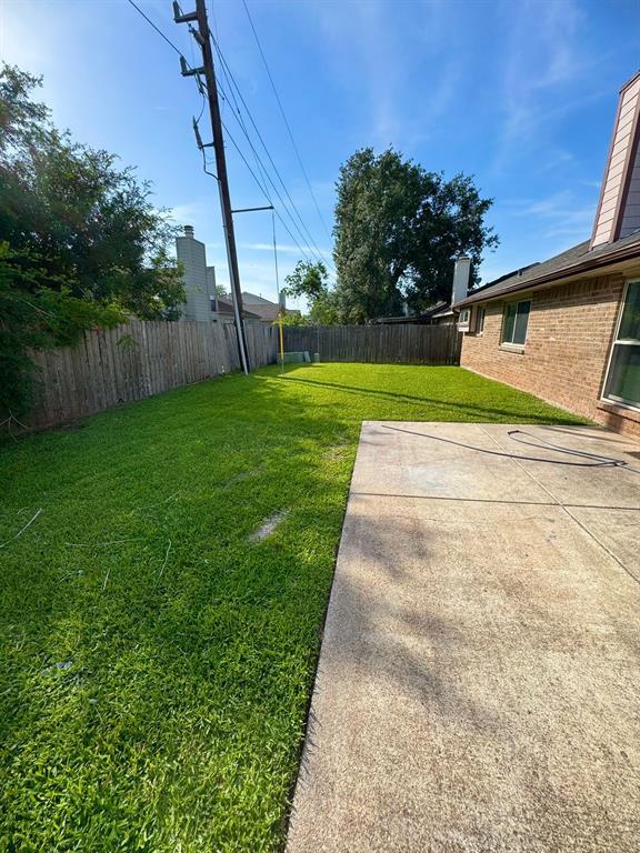 Building Photo - 3302 Kempwood Dr