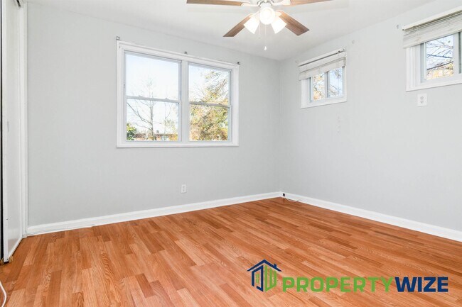 Building Photo - 3705 Midheights Rd