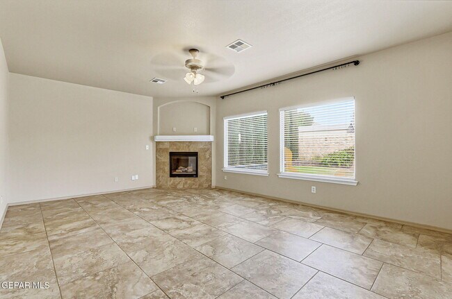 Building Photo - 3144 Hidden Creek Dr